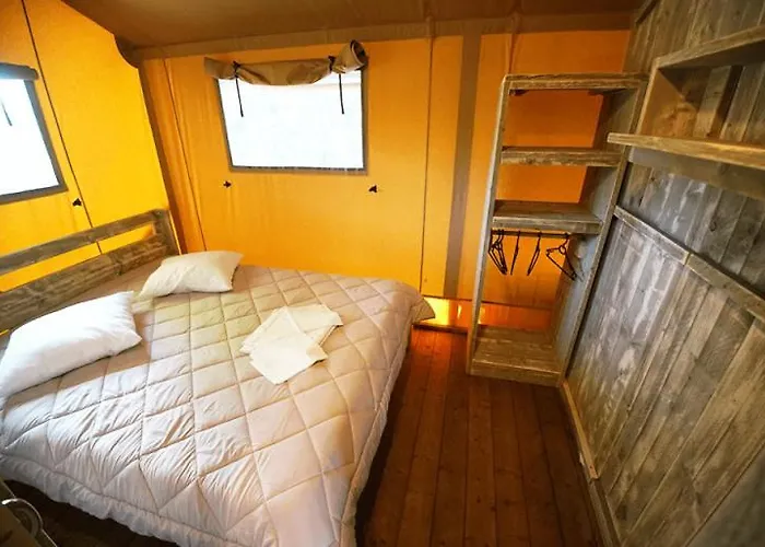 Cerza Safari Luxe tent Hermival-les-Vaux