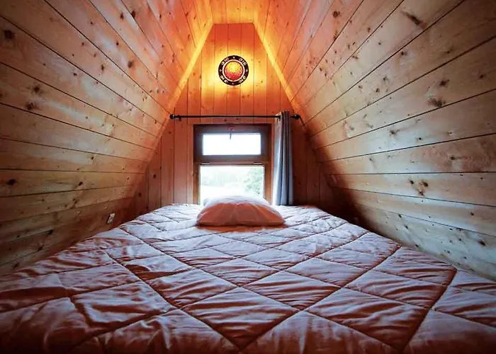 Cerza Safari Luxe tent